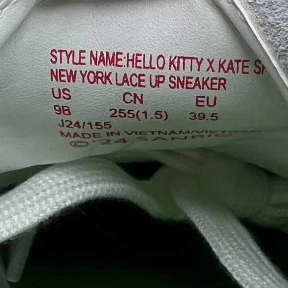 Hello Kitty X Kate Spade New York Womens Size 9 Leather Sneakers Shoes Worn Once - Picture 9 of 10